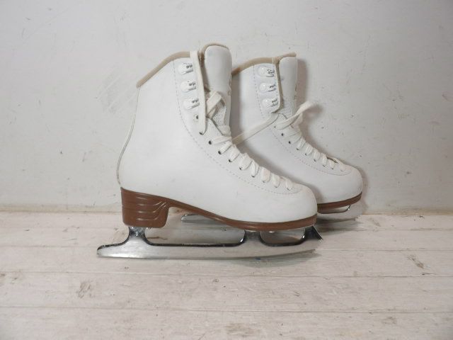 Unisex Jackson Size 1 Ice Skates - White