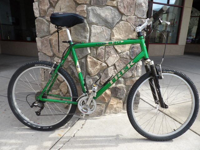 Trek Men's Bike - 830 - Green Trek Men's Bike - 830 - Green