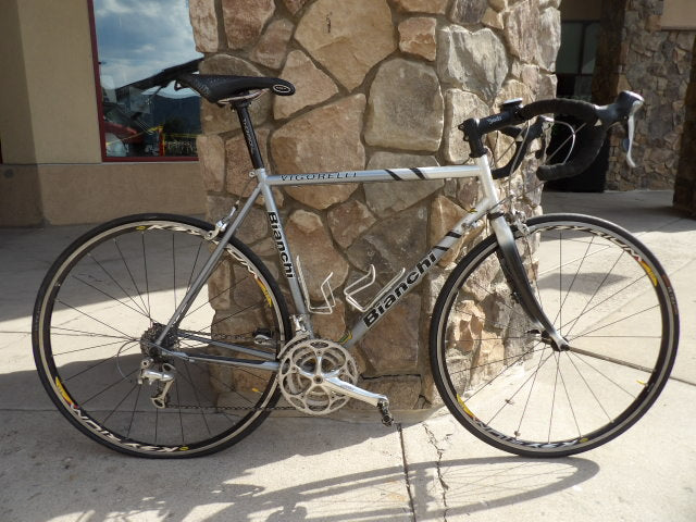 2004 Bianchi Vigorelli Road Bike