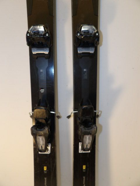 Mens Volkl Mantra w/ Griffon Size 177cm Downhill Skis - Brown