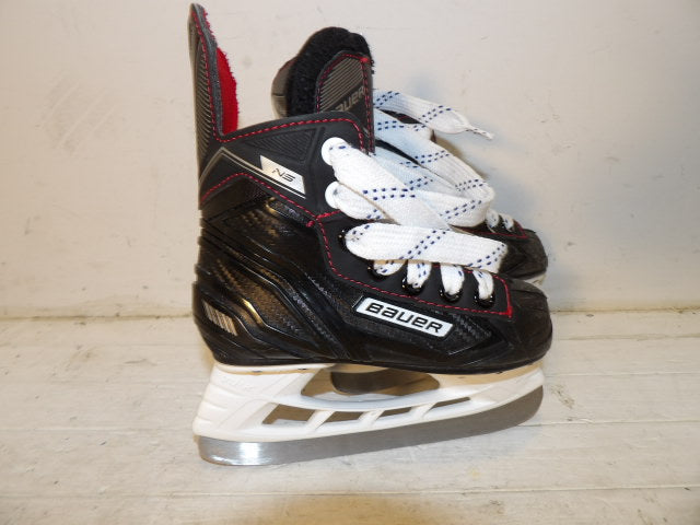 Youth Bauer Size Y9 Ice Skates - Black