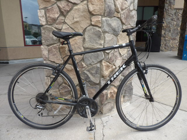 Trek FX Series 7.2 Size 22.5 Hybrid Bike - Black