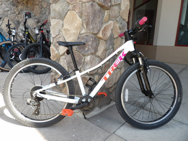 Trek Precaliber 24" Kid's Bike - White / Red / Pink