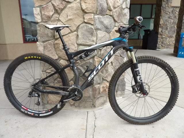 Scott Spark 930 Size 19" Mountain Bike - Black/Blue