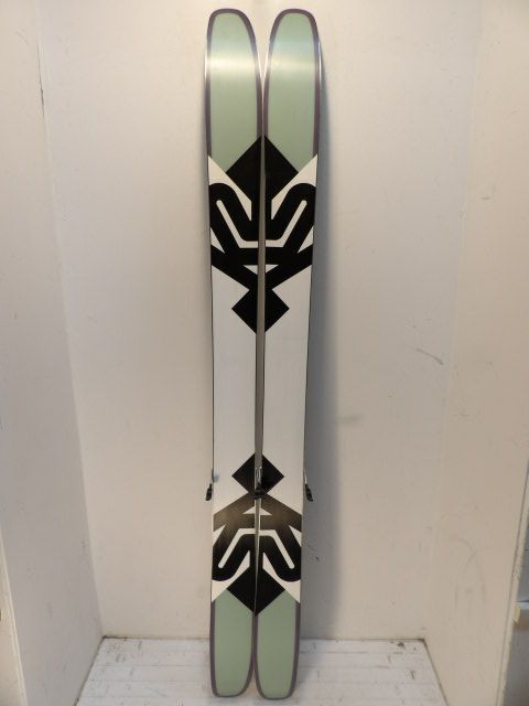 Mens K2 Marksman w/ Marker Jester Size 177cm Downhill Skis - Wood / Green / Grey