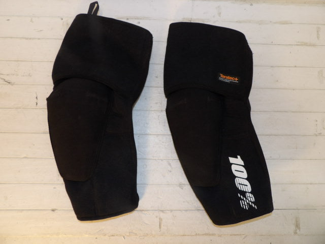 100% Teratec Plus Knee Gaurds - Size XL