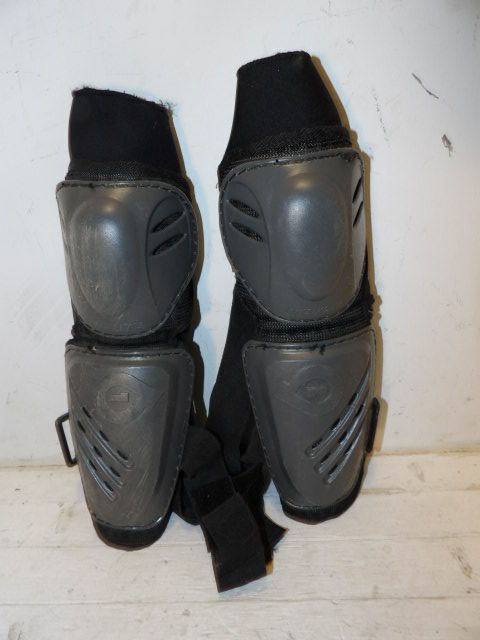 Six Six One Elbow Pads - Black / Grey