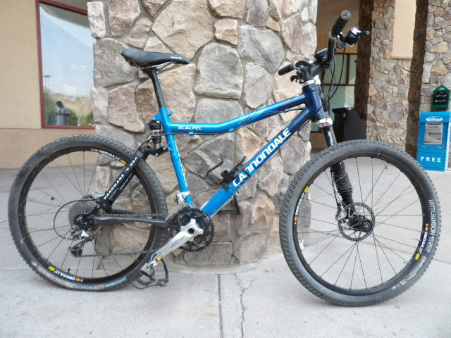 Cannondale Scalpel Size Medium Mountain Bike - Lefty - Blue