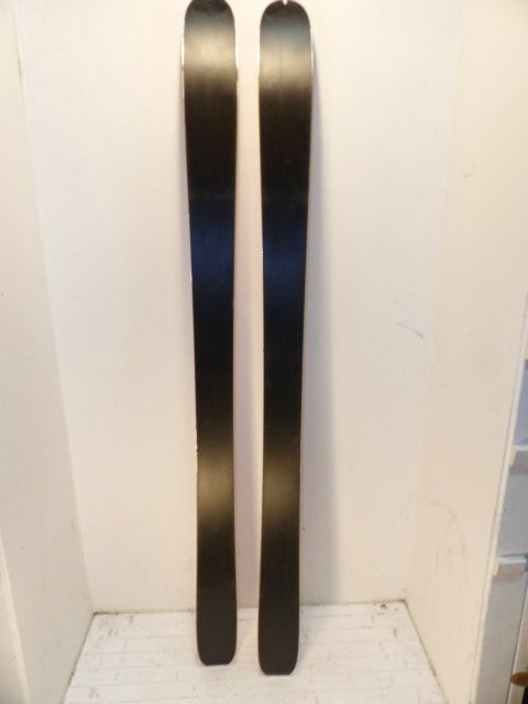 Mens Dynafit Beast 98 w/ Dynafit Expedition Dynafit Size 177cm Downhill Skis