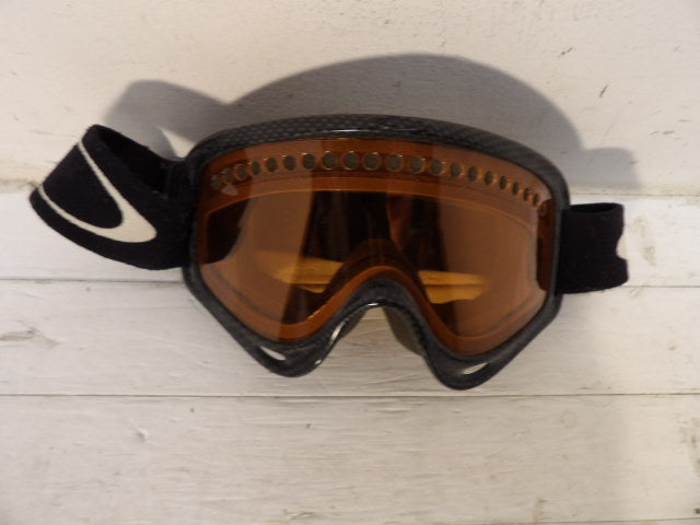 Youth Oakley Goggles - Carbon Fiber
