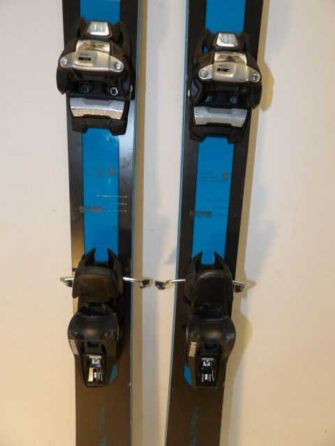 Mens Volkl Kendo w/ Griffon  Size 163cm Downhill Skis - Black / Blue