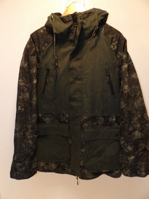 Women's Rojo Size Large Green Jacket - Green