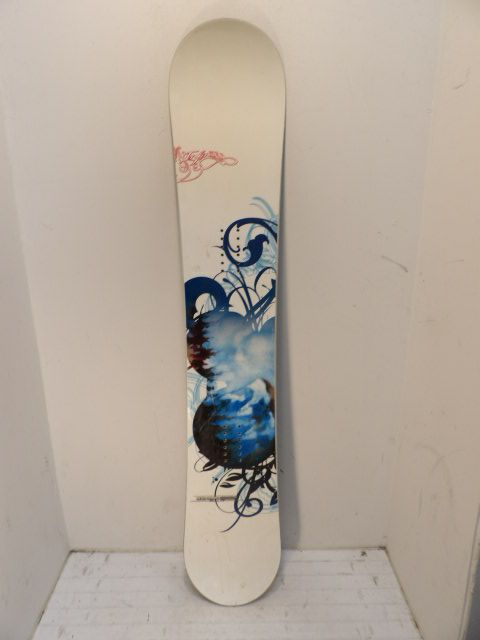 Women's Never Summer Size 153cm Snowboard - White