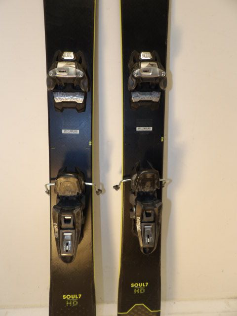 Mens Rossignol Soul 7 w/ Squire Size 156cm Downhill Skis - Black / Yellow