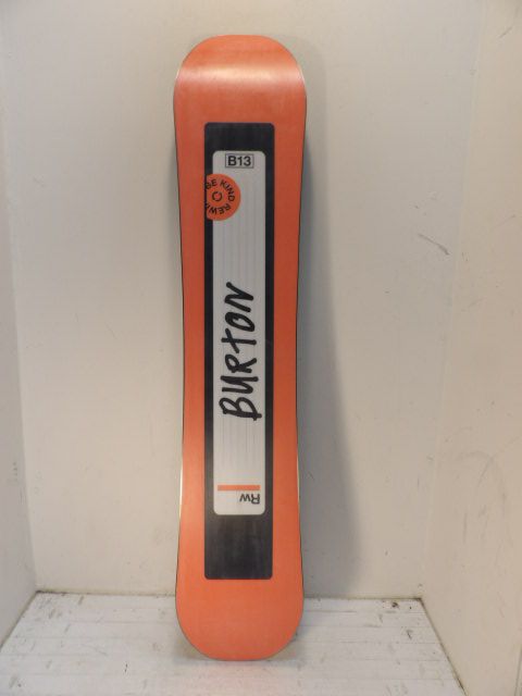 Women's Burton Rewind Camber Size 141cm Snowboard - Black