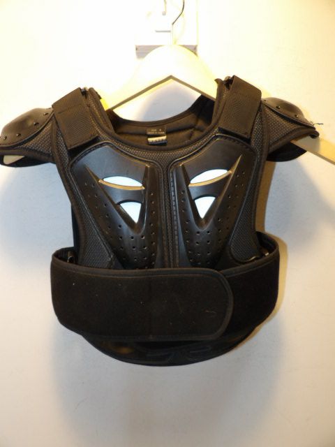 Roost Guard - Youth - Black
