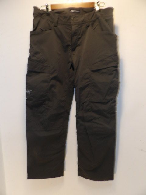 Size 34 Arcteryx Grey Pants - Grey