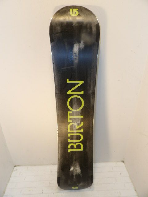 Youth Burton LTR Size 130cm Snowboard