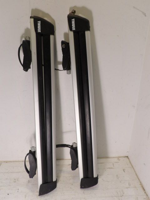 Thule Ski / Snowboard Rack - 4 Pair Ski or 4 Snowboard