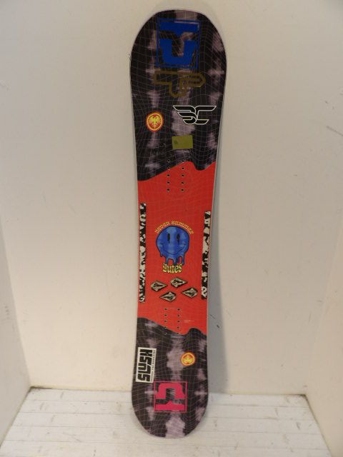 Youth Never Summer Yutes Size 125cm Snowboard - Red / Black