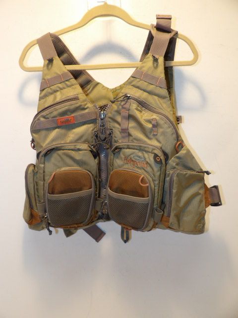Fishpond Vest - Tan