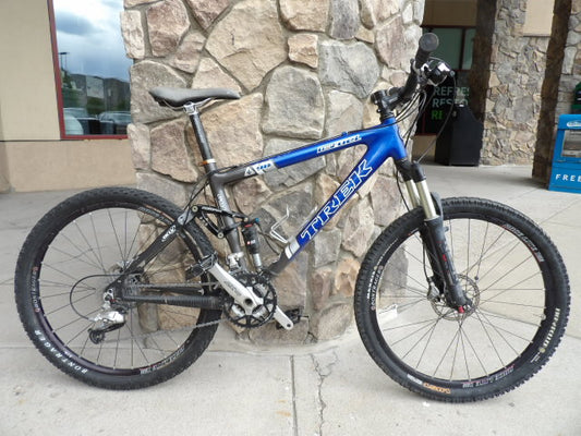 2004 Trek Top Fuel Size 17" Mountain Bike - Blue