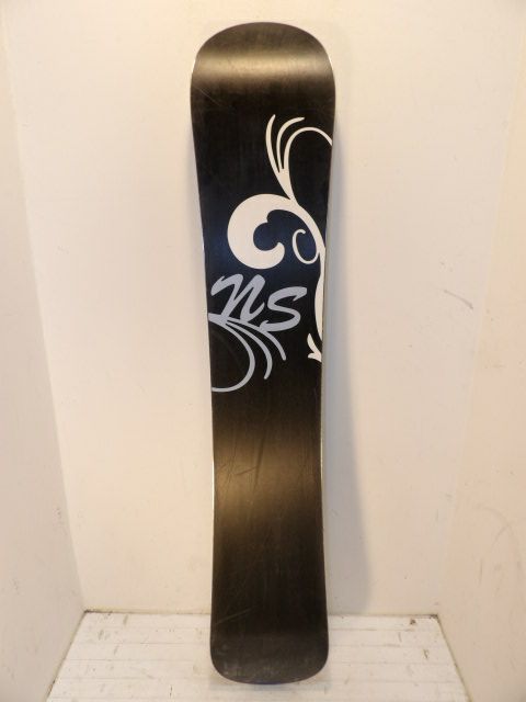 Women's Never Summer Size 153cm Snowboard - White