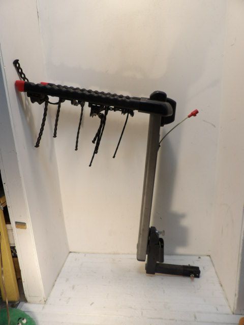 Yakima Bike Rack - 4 Bike / Hitch Mount - Hanging