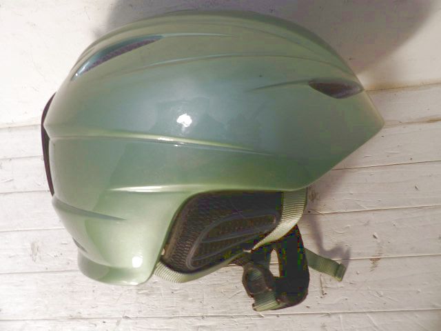Giro G10 Size Medium Helmet - Green