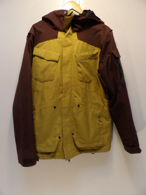 Men's Volcom Size Medium Gold Jacket - Gold / Maroon