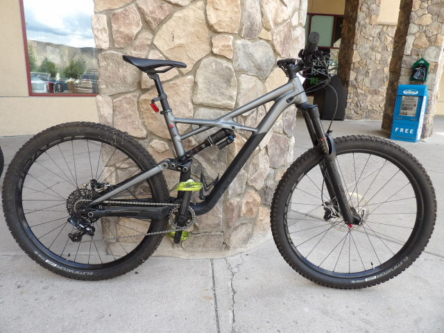 2017 Specialized Enduro Comp 650 Size Large Mountain Bike - Black