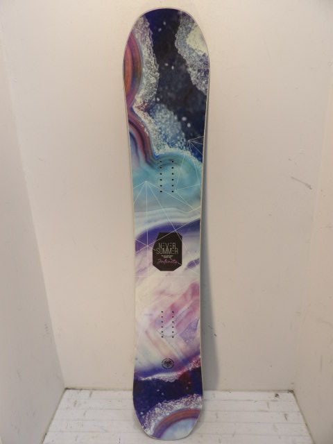 Women's Never Summer Infinity Size 151cm Snowboard - Blue / Light Blue
