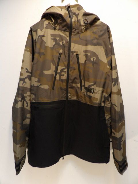 Mens Thirty Two Size Medium Camo Jacket - Camo / Black