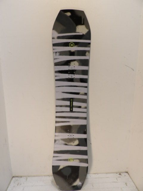 Unisex Ride Twin Pig Size 136cm Snowboard - Grey/Multi