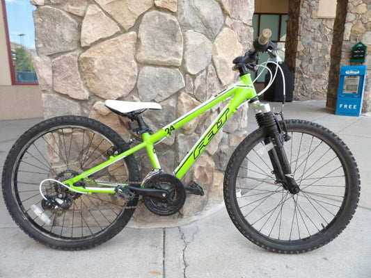 Felt Q Series 24" Kid's Bike - Green / White