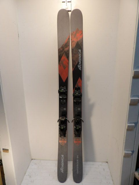 Mens Nordica Enforcer Size 186cm Downhill Skis