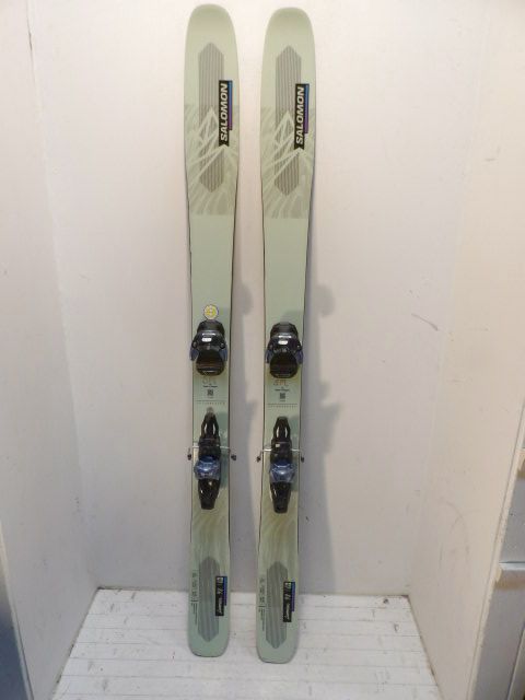 Womens Salomon QST Lumen 98 w/ Warden Size 168cm Downhill Skis - Light Green