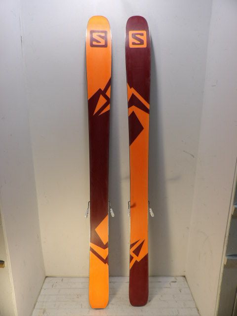 2018 Mens Salomon QST w Salomon STH 16 Size 174cm Downhill Skis - Red