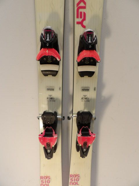 Womens Rossignol Saffron 7 Size 162 Downhill Skis