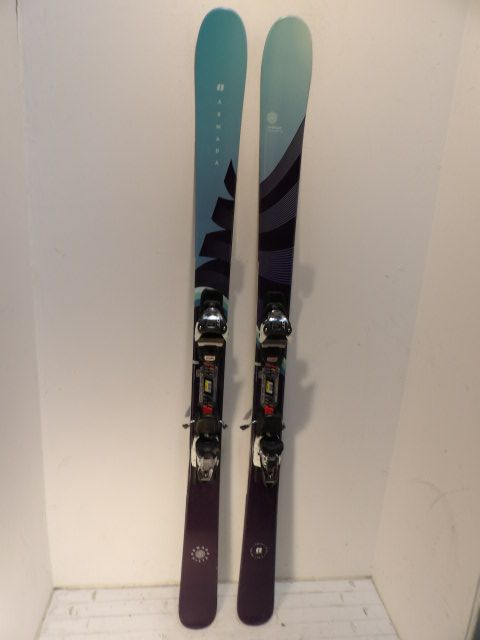 Womens Armada Victa w/ FDT 11 Size 163cm Downhill Skis