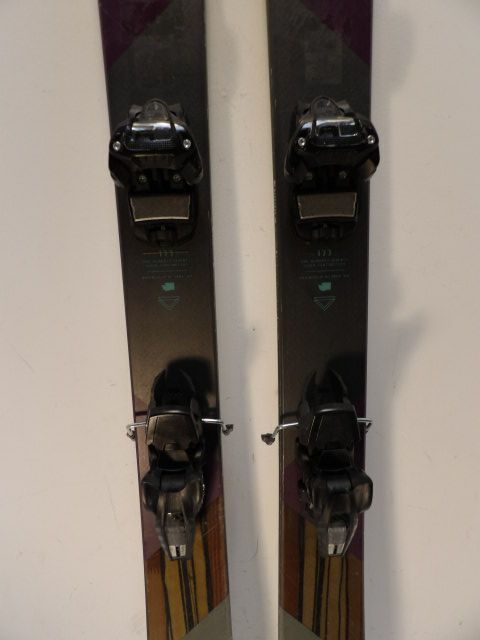 Mens K2 Marksman w/ Marker Jester Size 177cm Downhill Skis - Wood / Green / Grey