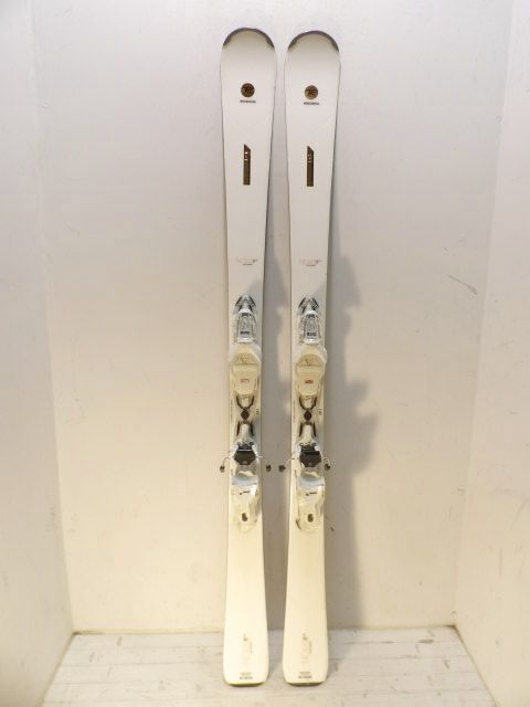 Womens Rossignol Nova w/ XPress 10 Size 149cm Downhill Skis - White