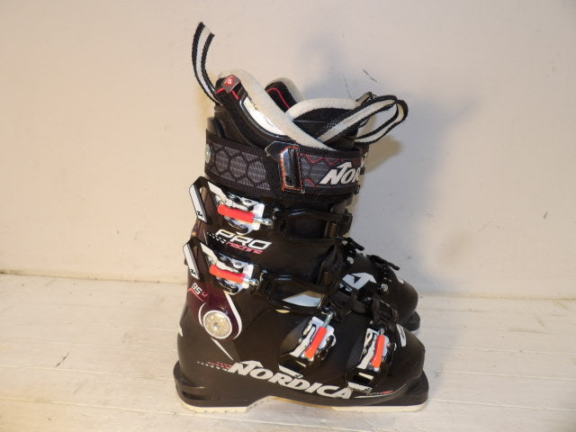 Womens Nordica Pro Machine Size 22.5 Downhill Boots