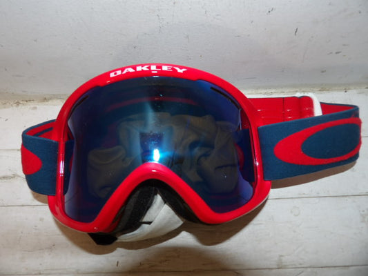 Unisex Oakley Goggles - Red