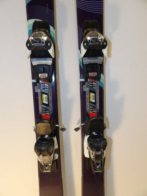 Womens Armada Victa w/ FDT 11 Size 163cm Downhill Skis