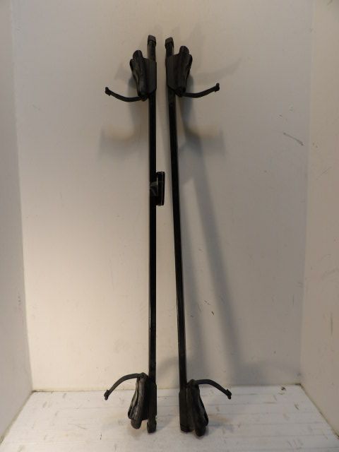 Thule Universal Crossbars (2 Bars)