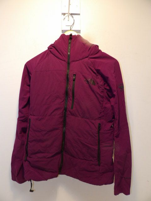 Women's North Face Layer Size Small Purple Jacket