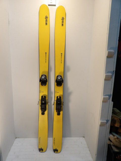 Mens dps Wailer w/ Warden Size 184cm Downhill Skis - Yellow