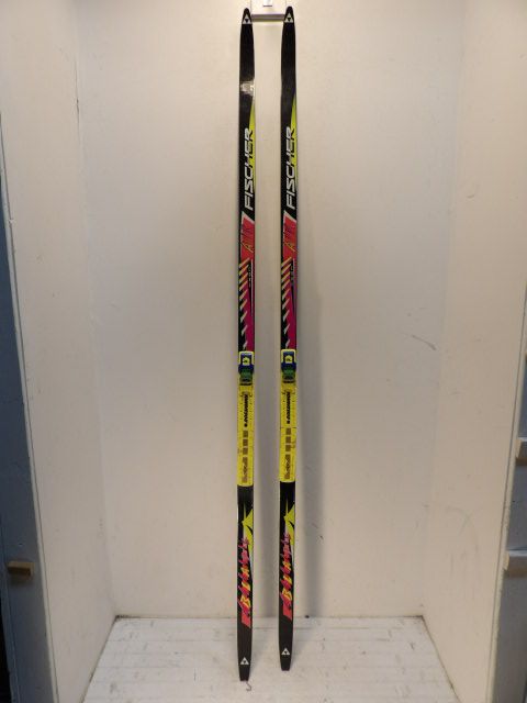 Fischer Nordic Skis - Size 185cm - NNN - Black / Pink