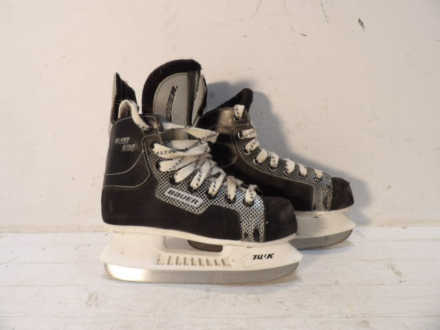 Youth Bauer Size 13Y Ice Skates - Black